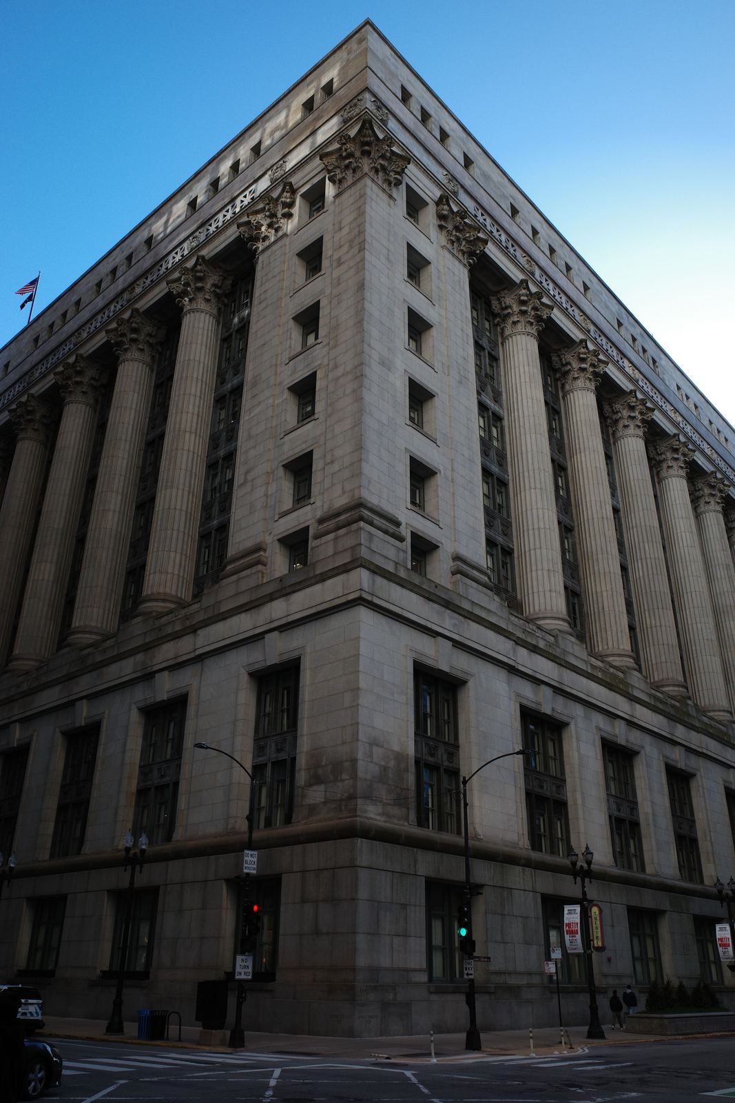 The columns of Chicago's City Hall and County Building